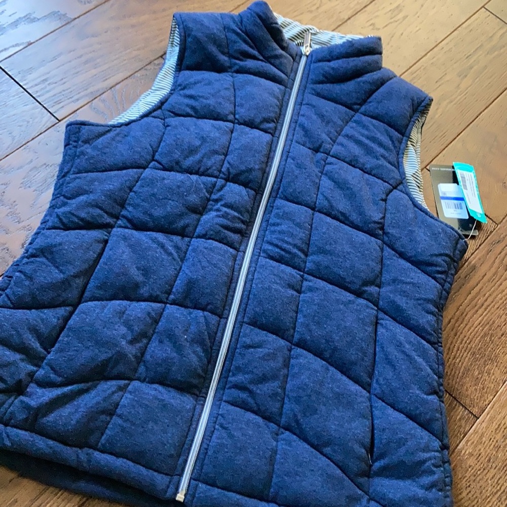 Packable puffer vest XL NWT - Andrew Marc
